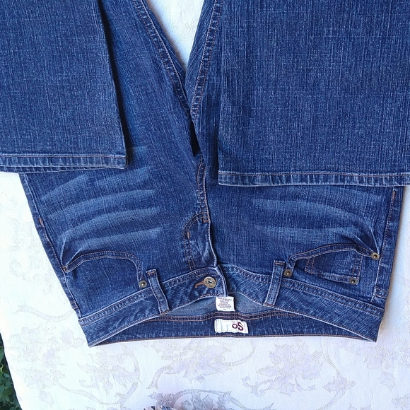 SIZE 11: SO BRAND:  BOOT CUT JEANS - Picture 5 of 6